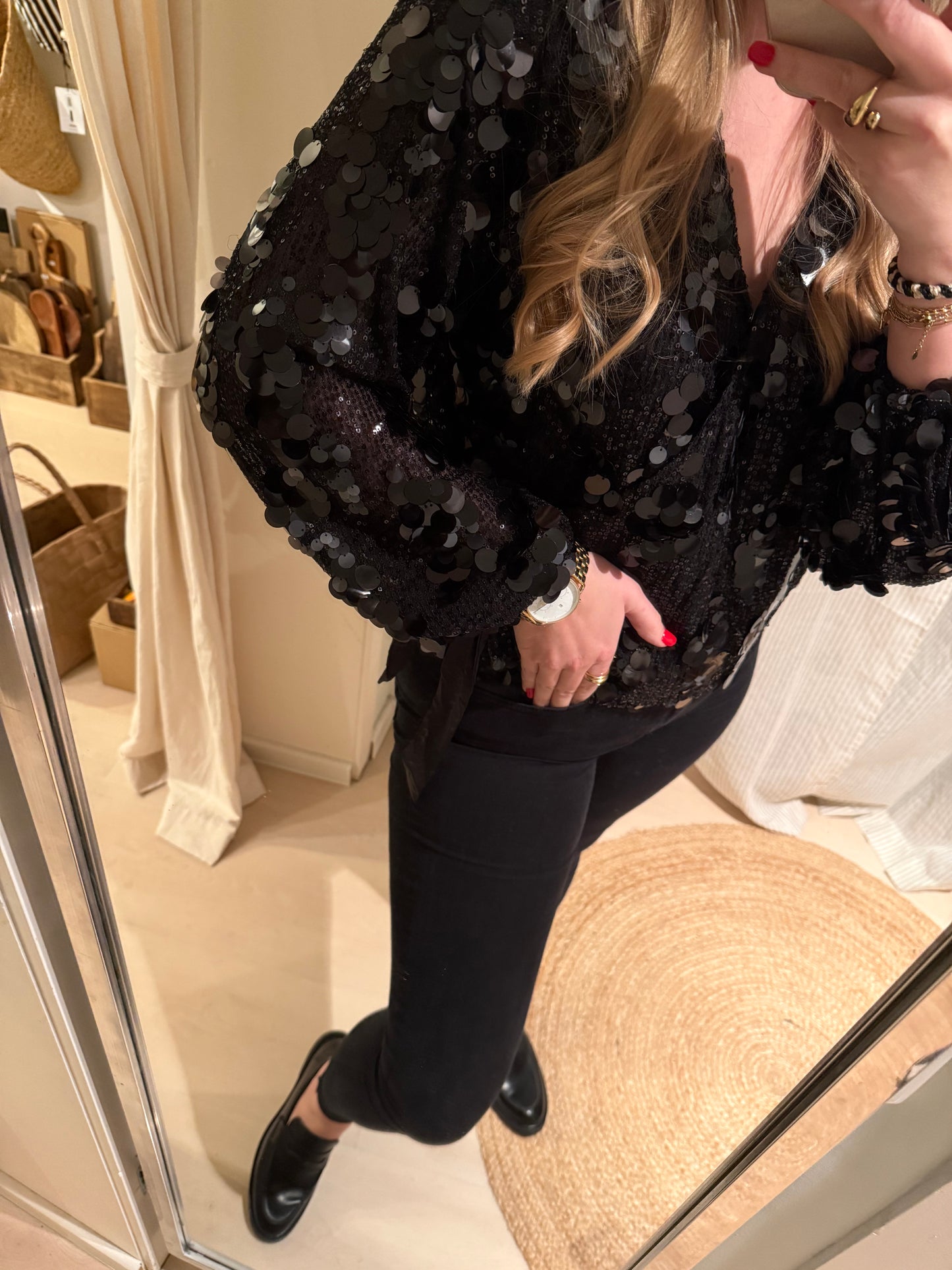 Wickelbluse mit Pailletten | Schwarz