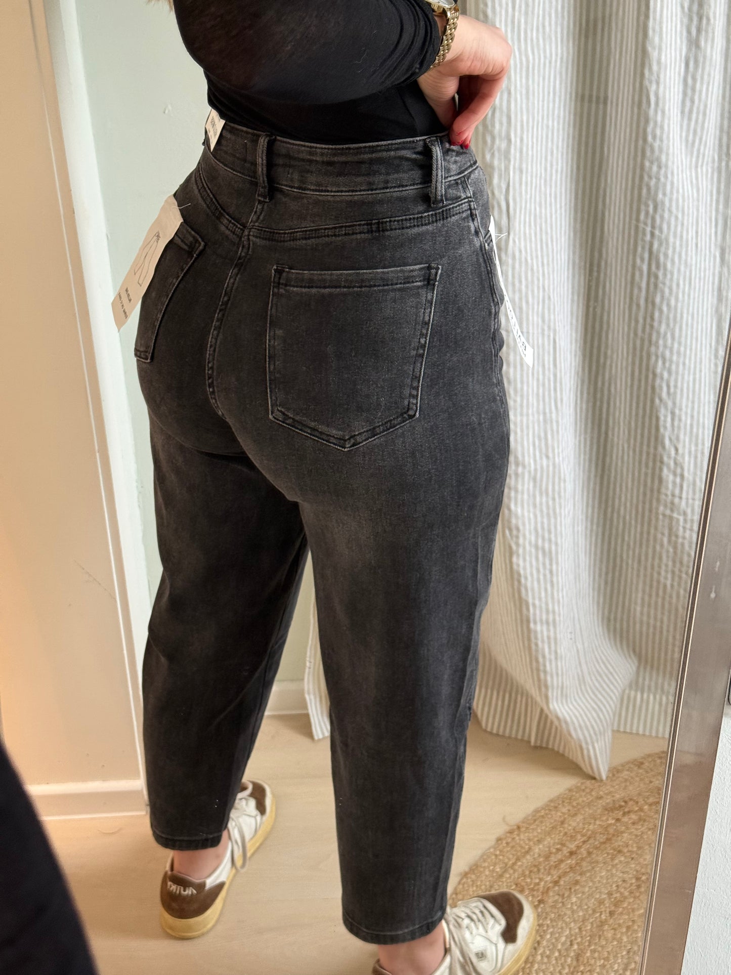 Balloon Jeans