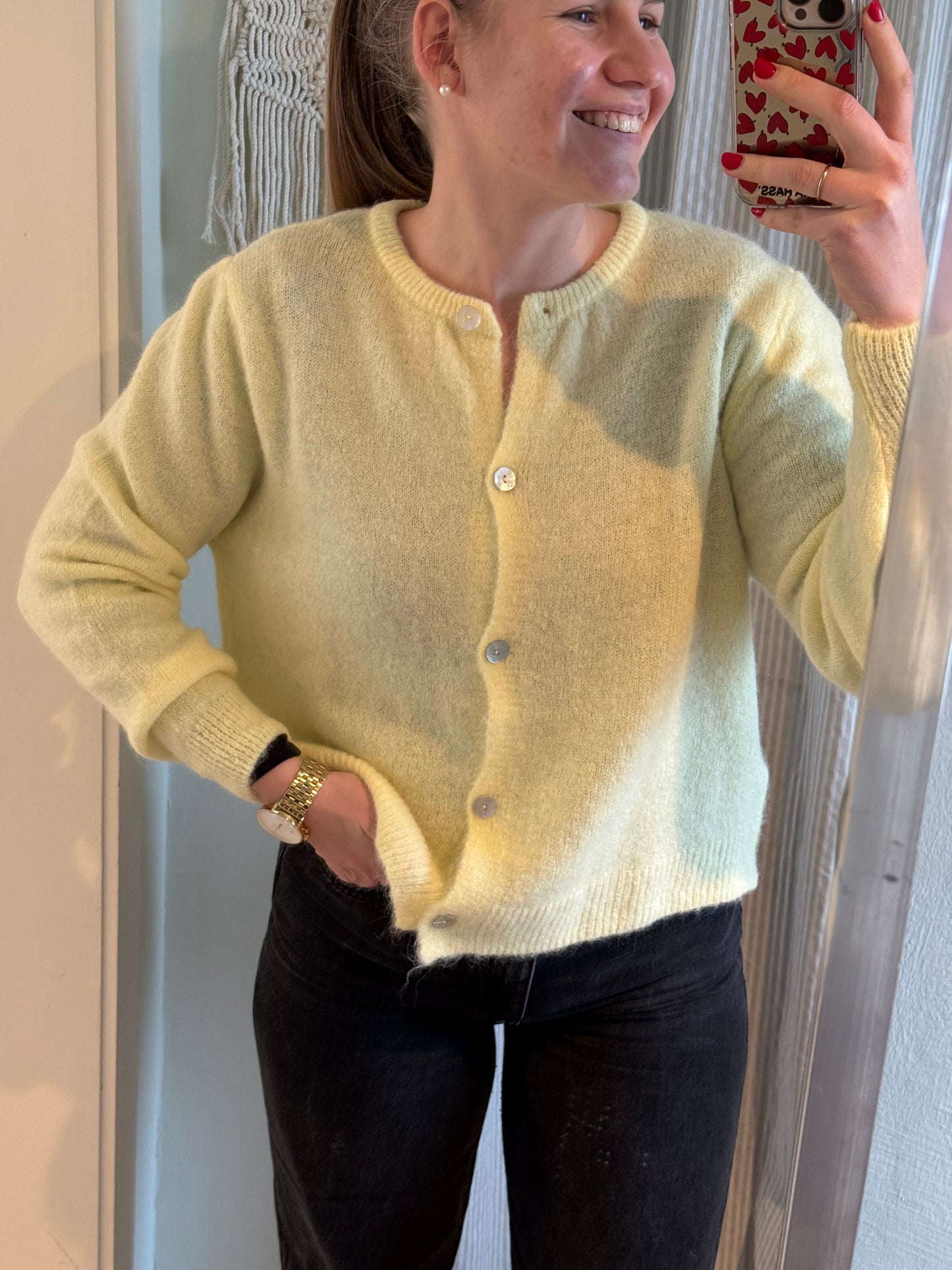 Alpaka Strickjacke Rundhals butter yellow