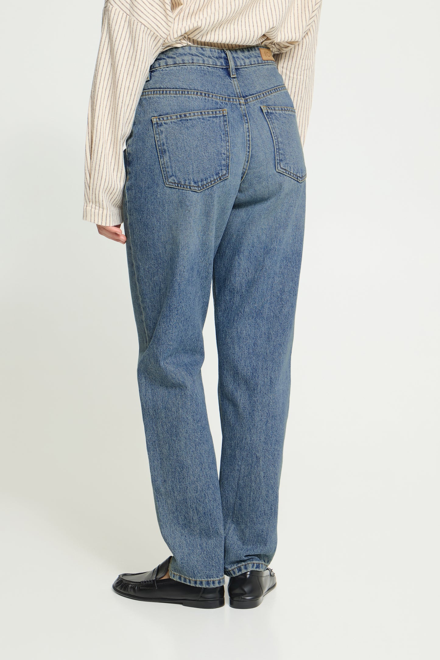 IH JULIA MOM | medium blue
