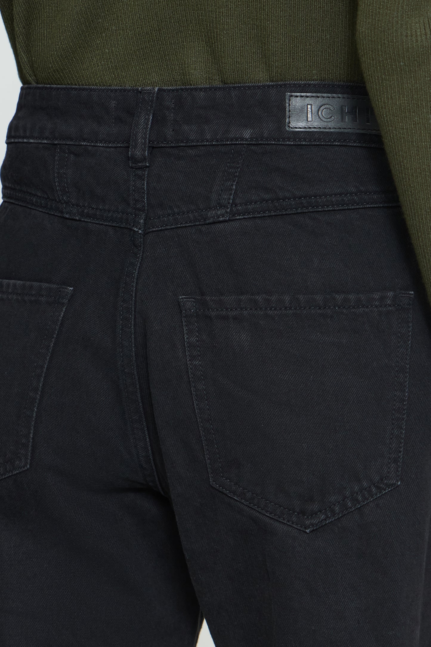 IH JULIA STRAIGHT | washed black