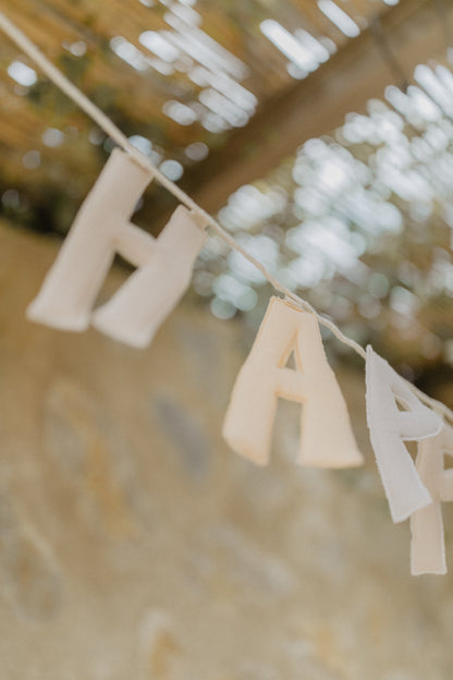 Girlande 'happy birthday' in lavender