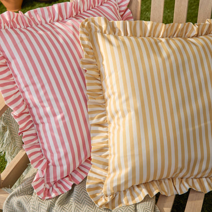 Outdoorkissen Millie mit Rüschen | pink