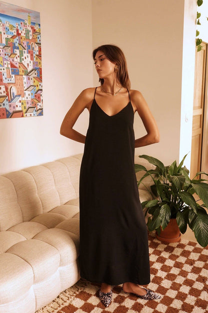 Kleid Raven