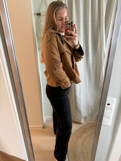 Kurze Trench Jacke beige