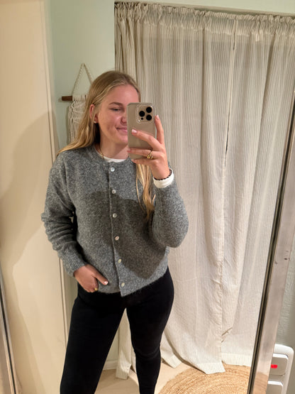 Strickjacke Rundhals grau