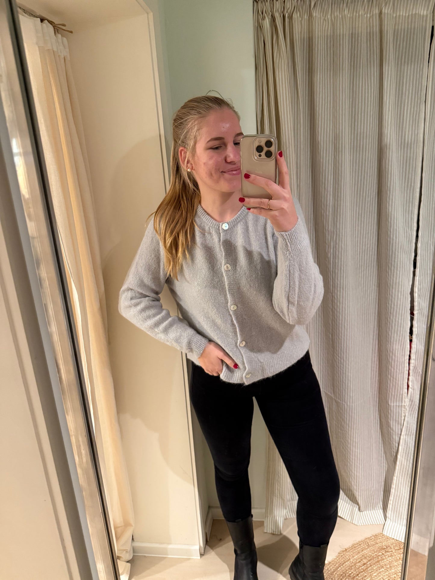 Alpaka Strickjacke Rundhals hellgrau