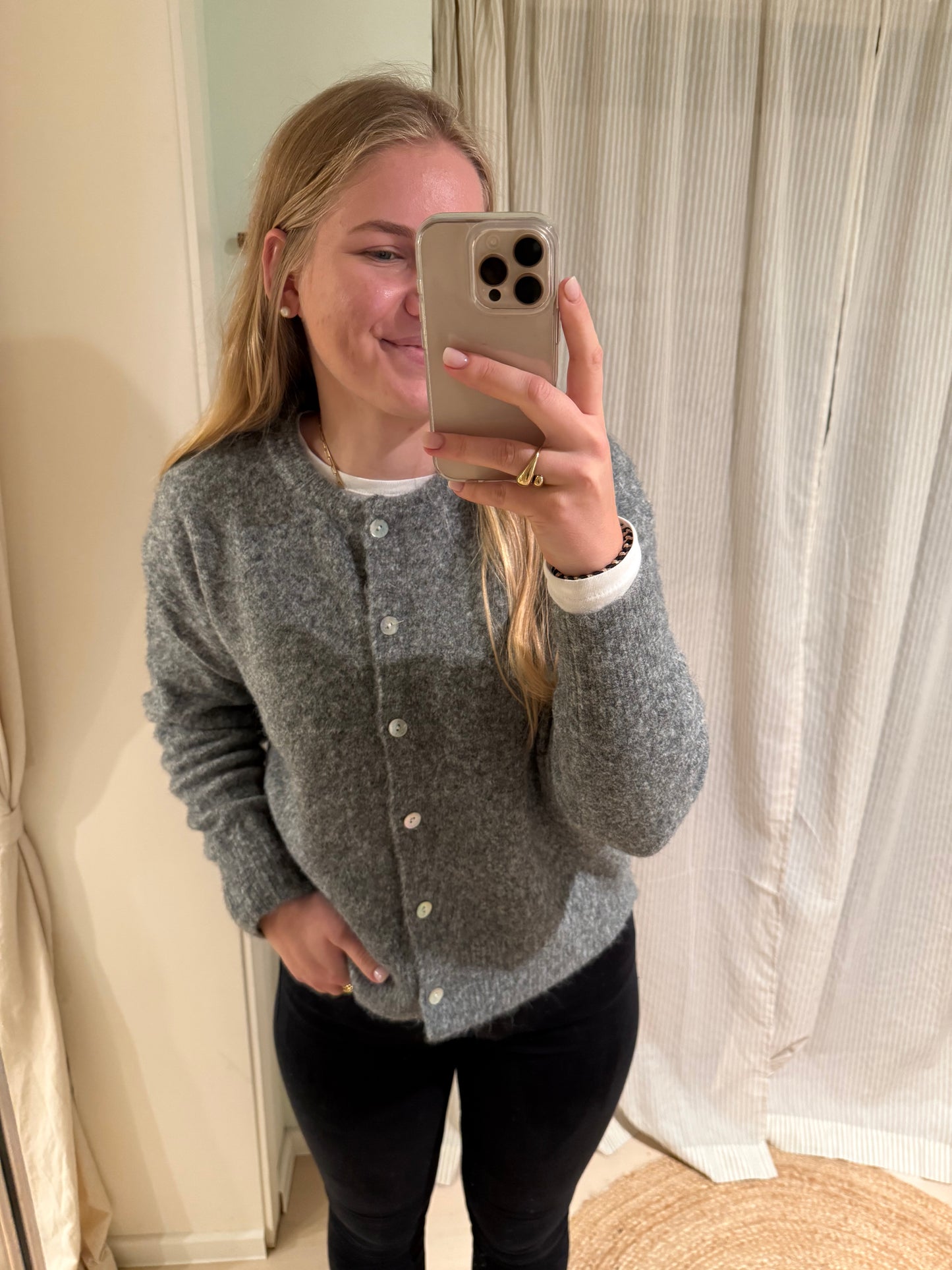 Strickjacke Rundhals grau