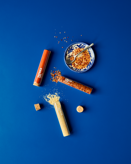 Gewürze Chili, Knoblauch, geräucherte Paprika