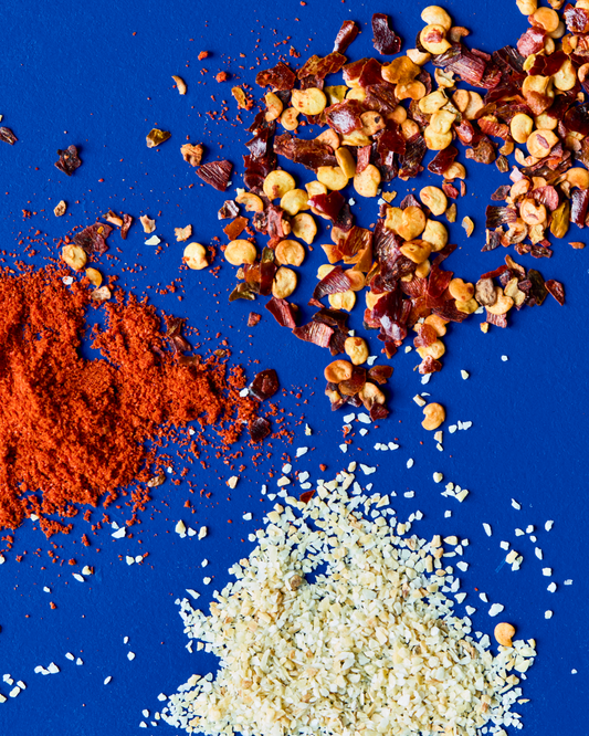 Gewürze Chili, Knoblauch, geräucherte Paprika