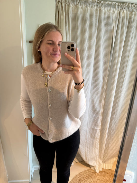 Strickweste Rundhals beige
