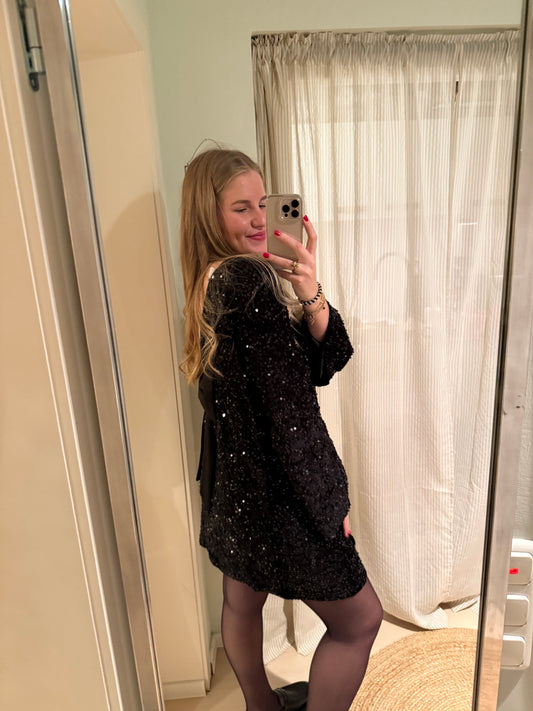 Pailletten Kleid mit Schleife