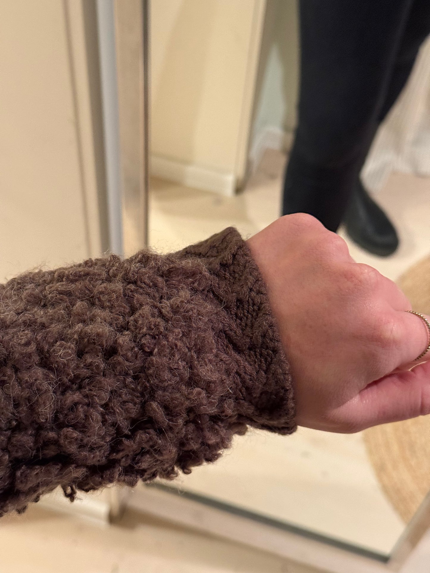 Kurzes Bouclé Jäckchen chocolate