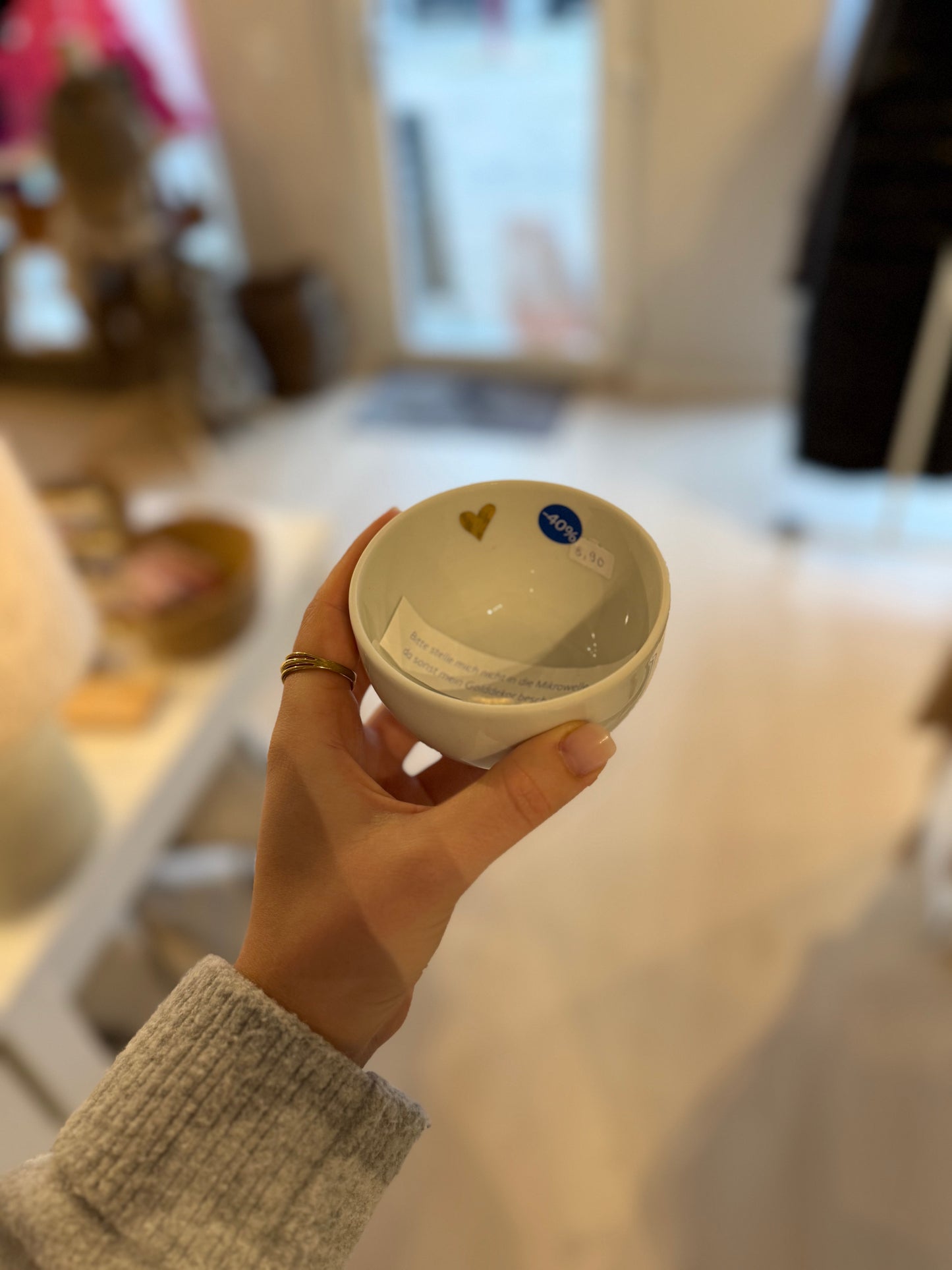 Schälchen mit Herz in Gold