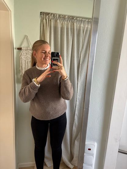 Strickpullover mit Rundhals-Ausschnitt