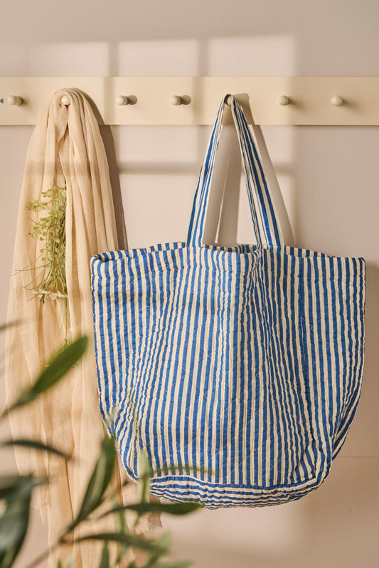 Tasche wattiert m/offwhite und blauen Streifen
