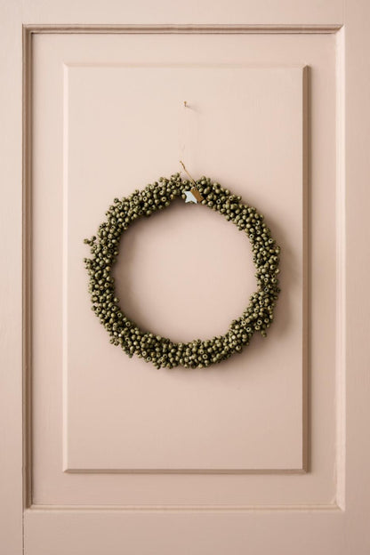 handgefertigter Kranz aus Holzperlen groß