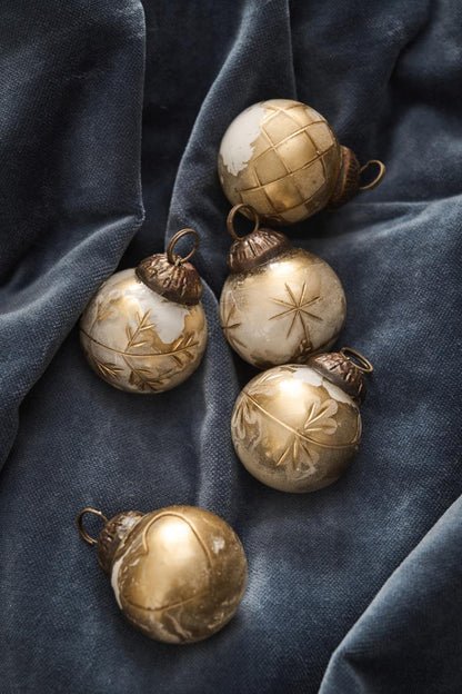 Tüte mit 10 Mini-Weihnachtskugeln