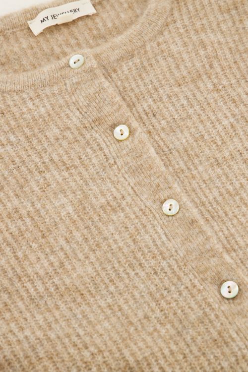 Beiger Cardigan mit Knöpfen