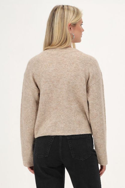 Beiger Cardigan mit Knöpfen
