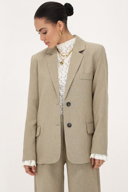 Grüner Blazer mit Schlitz